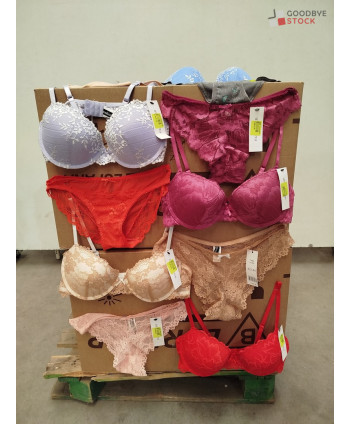 Lingerie - 200 pièces