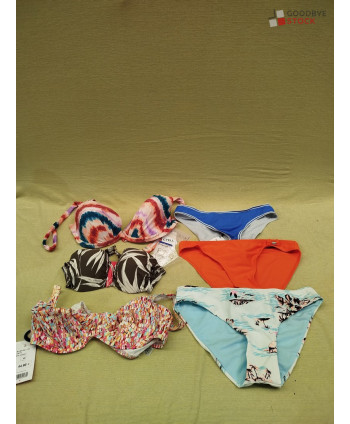 Maillots de bain - 250 pièces