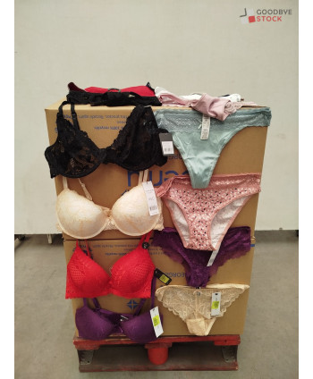 Lingerie - 200 pièces