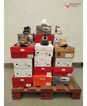 Chaussures / baskets en...