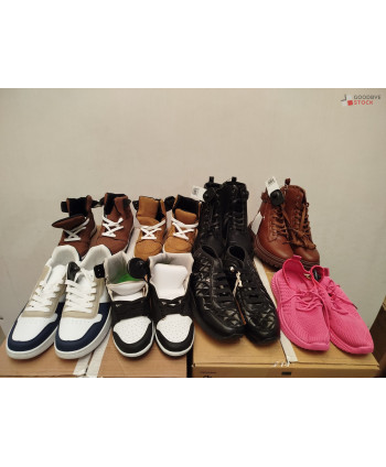 Chaussures - 80 paires