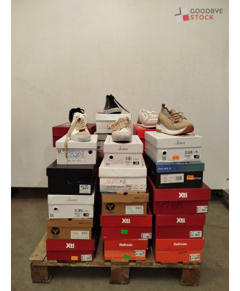 Chaussures en boites - 30...