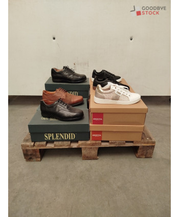 Chaussures en boites - 10...