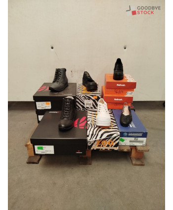 Chaussures en boites - 10...