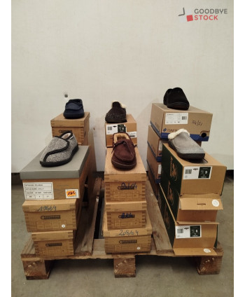Chaussons adultes en boite...