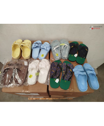 Chaussures d'été - 100 paires