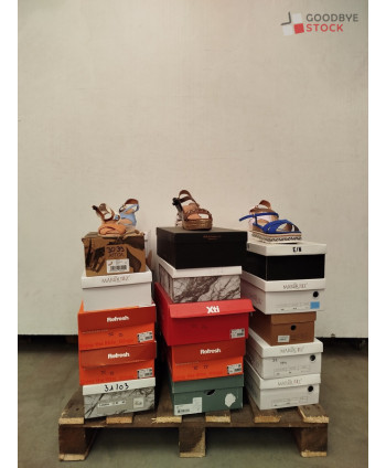 Chaussures d'été en boites...