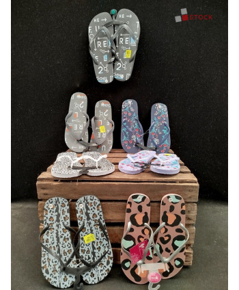 Chaussures d'été - 100 paires