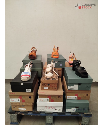 Chaussures d'été en boite -...