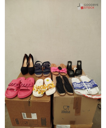 Chaussures d'été - 100 paires