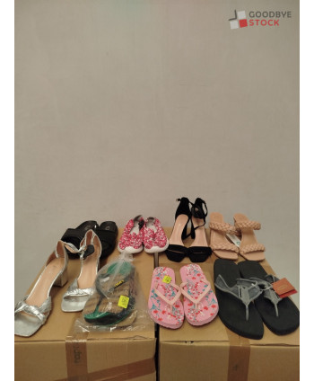 Chaussures d'été - 100 paires
