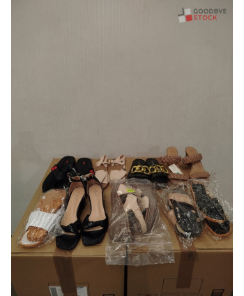 Chaussures d'été - 100 paires