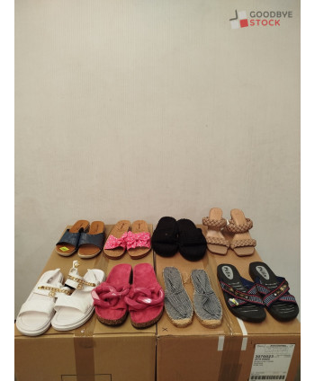 Chaussures d'été - 100 paires