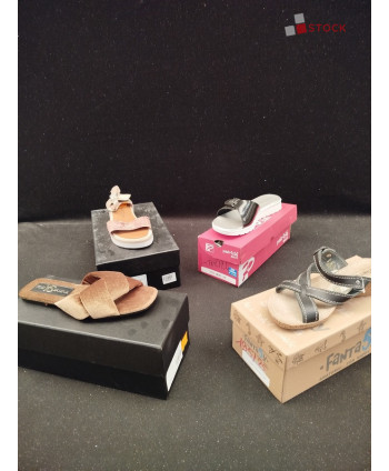 Chaussures en boites - 30...