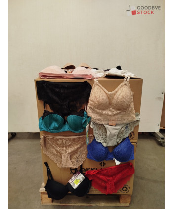 Lingerie - 200 pièces