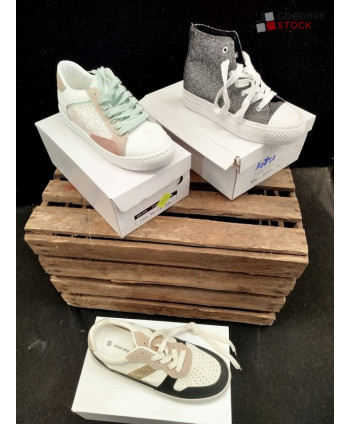 Chaussures en boites - 30...