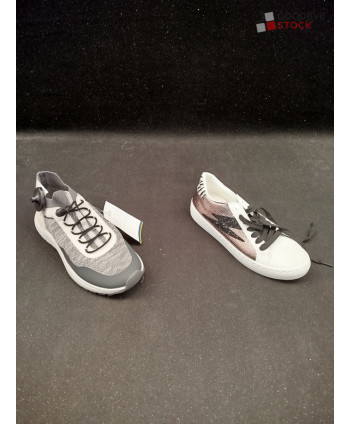 Chaussures en boites - 20...
