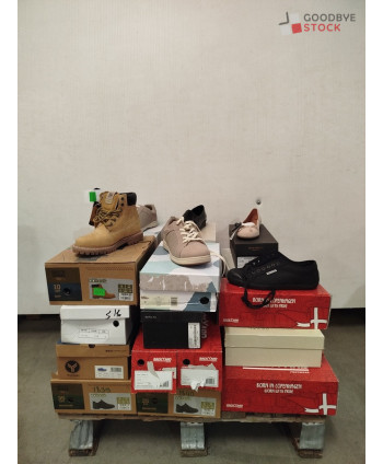 Chaussures en boites - 25...