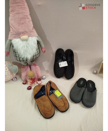 Chaussures en boites - 20...