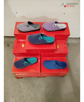 Chaussons en boite de...