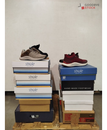 Chaussures en boites - 20...