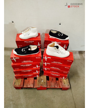 Chaussures en boites - 100%...