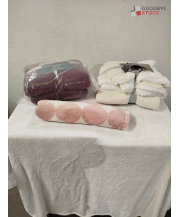 Plaids emballés - 25 pièces