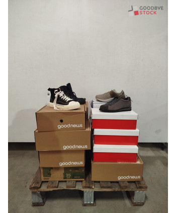 Chaussures en boites - 16...