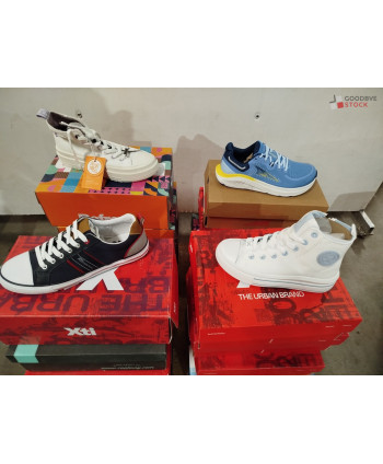 Chaussures en boites - 16...