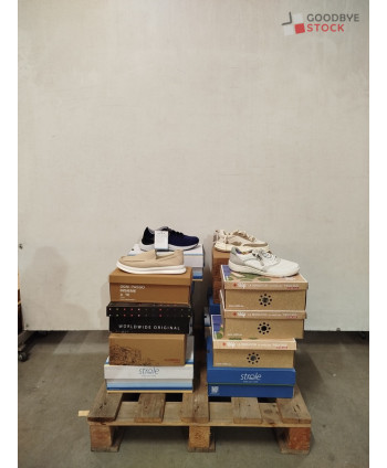 Chaussures en boites - 16...