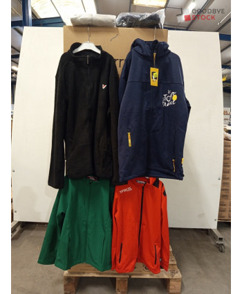 Manteaux, vestes - 40 pièces