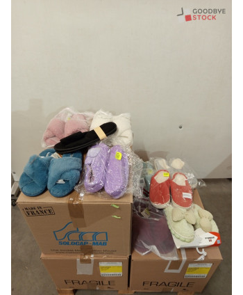 Chaussons - 70 paires