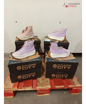 Chaussures en boites- 100%...