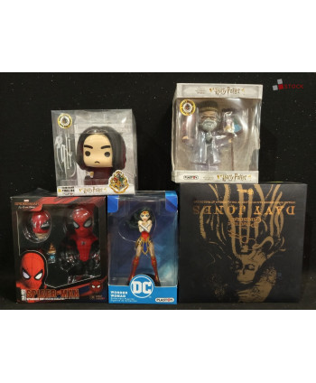 Figurines - 12 pièces