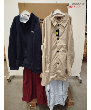 Manteaux, vestes - 40 pièces