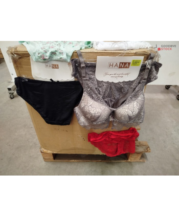 Lingerie - 200 pièces