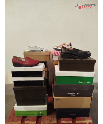 Chaussures en boites - 20...