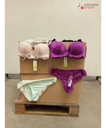 Lingerie - 200 pièces