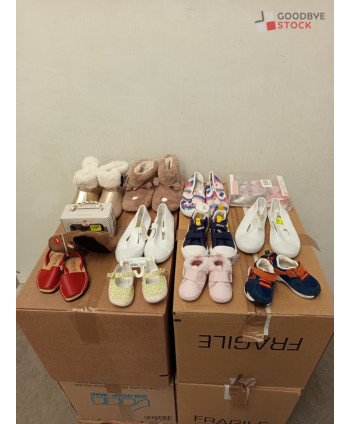Chaussures enfants triées -...