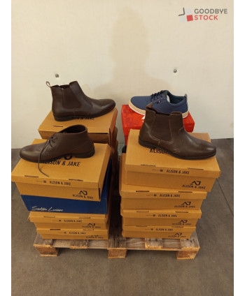 Chaussures en boites - 16...