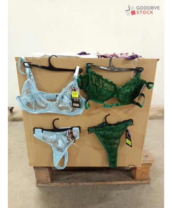 Lingerie - 200 pièces