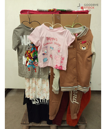 Textiles enfants - 120 pièces