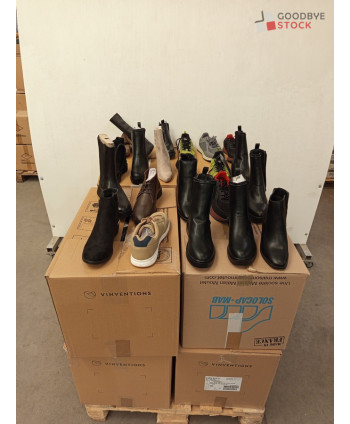 Chaussures non triées - 8...