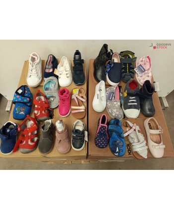 Chaussures non triées...