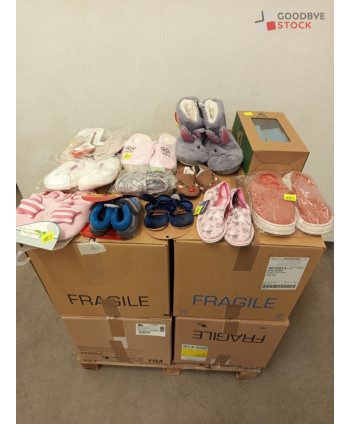 Chaussons - 70 paires