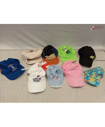 Casquettes - 85 pièces