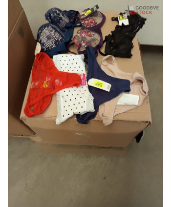 Lingerie - 200 pièces