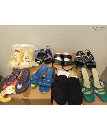 Chaussures été - 100 paires