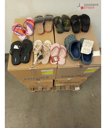 Chaussures été - 100 paires