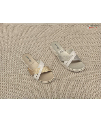 Chaussures en boites - 29...